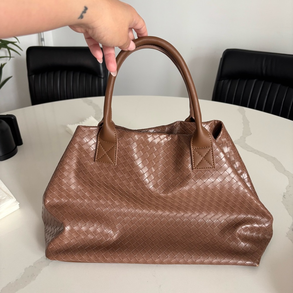 Woven Leather Tote Bag in Brown - Picture 2 of 5